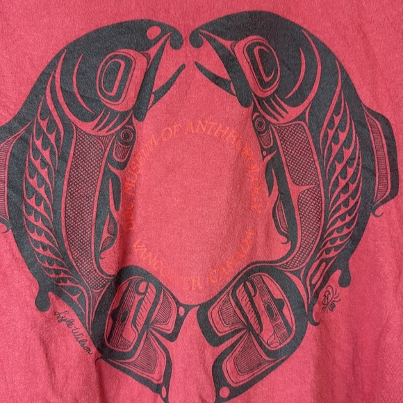 Vancouver Museum of Anthropology Red Graphic T-Shirt Vintage - Picture 2 of 6